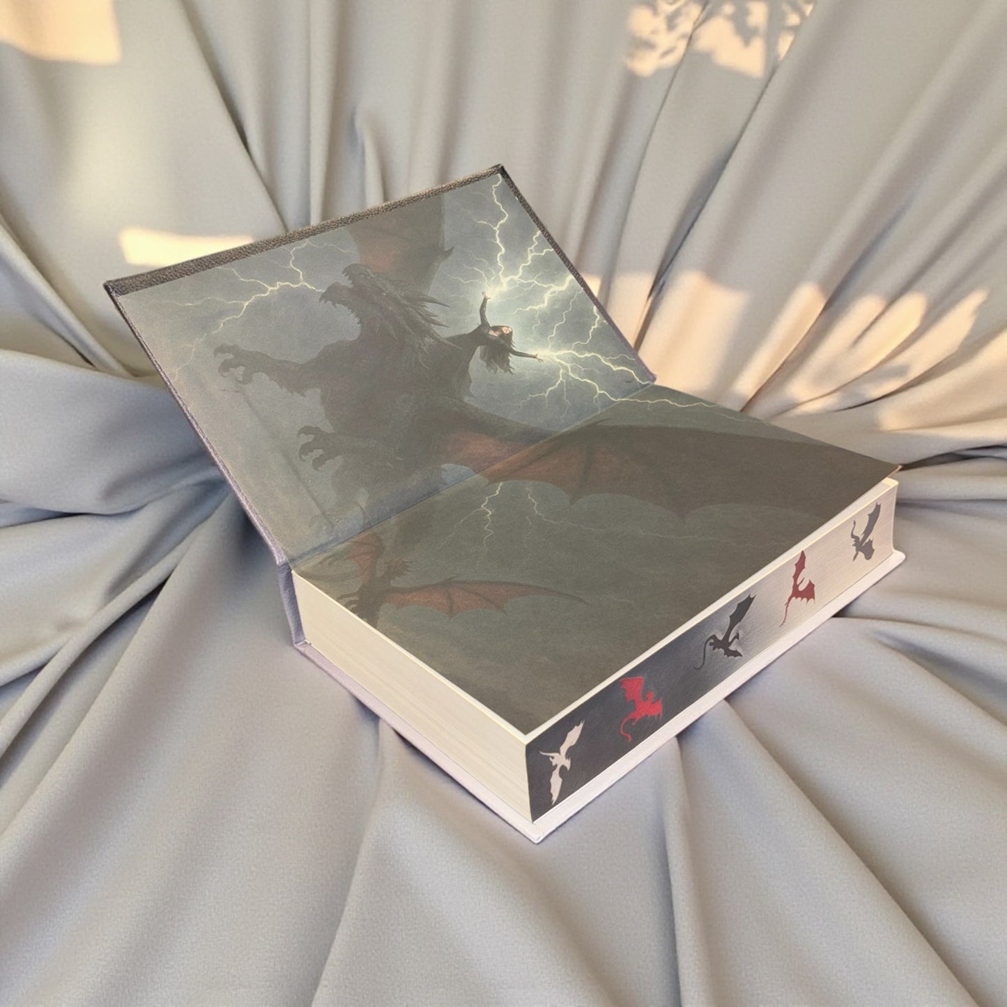 “Onyx Storm” Collectors Edition - Hand-bound Faux Leather Hardback | Sprayed Edges | Character End Papers | Gold Foiling