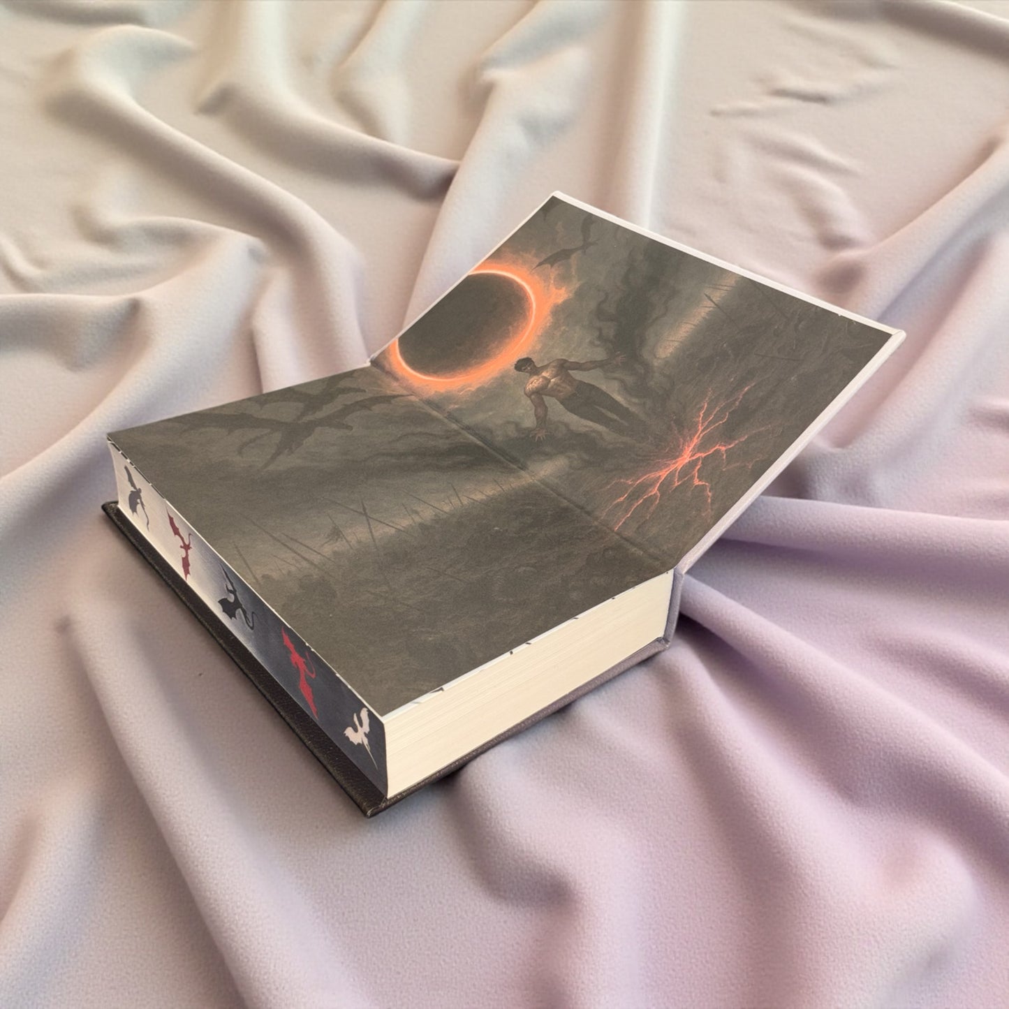 “Onyx Storm” Collectors Edition - Hand-bound Faux Leather Hardback | Sprayed Edges | Character End Papers | Gold Foiling